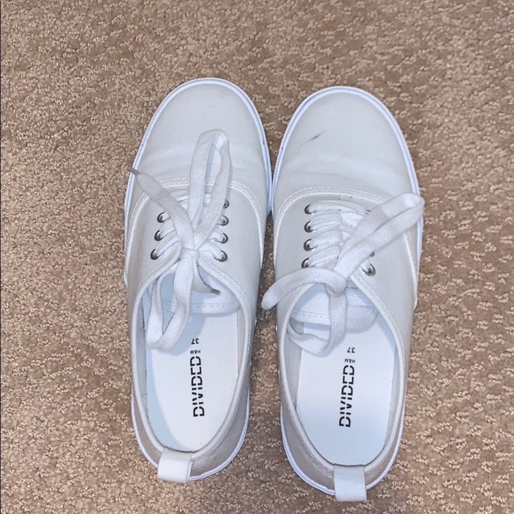 H&M Canvas sneakers